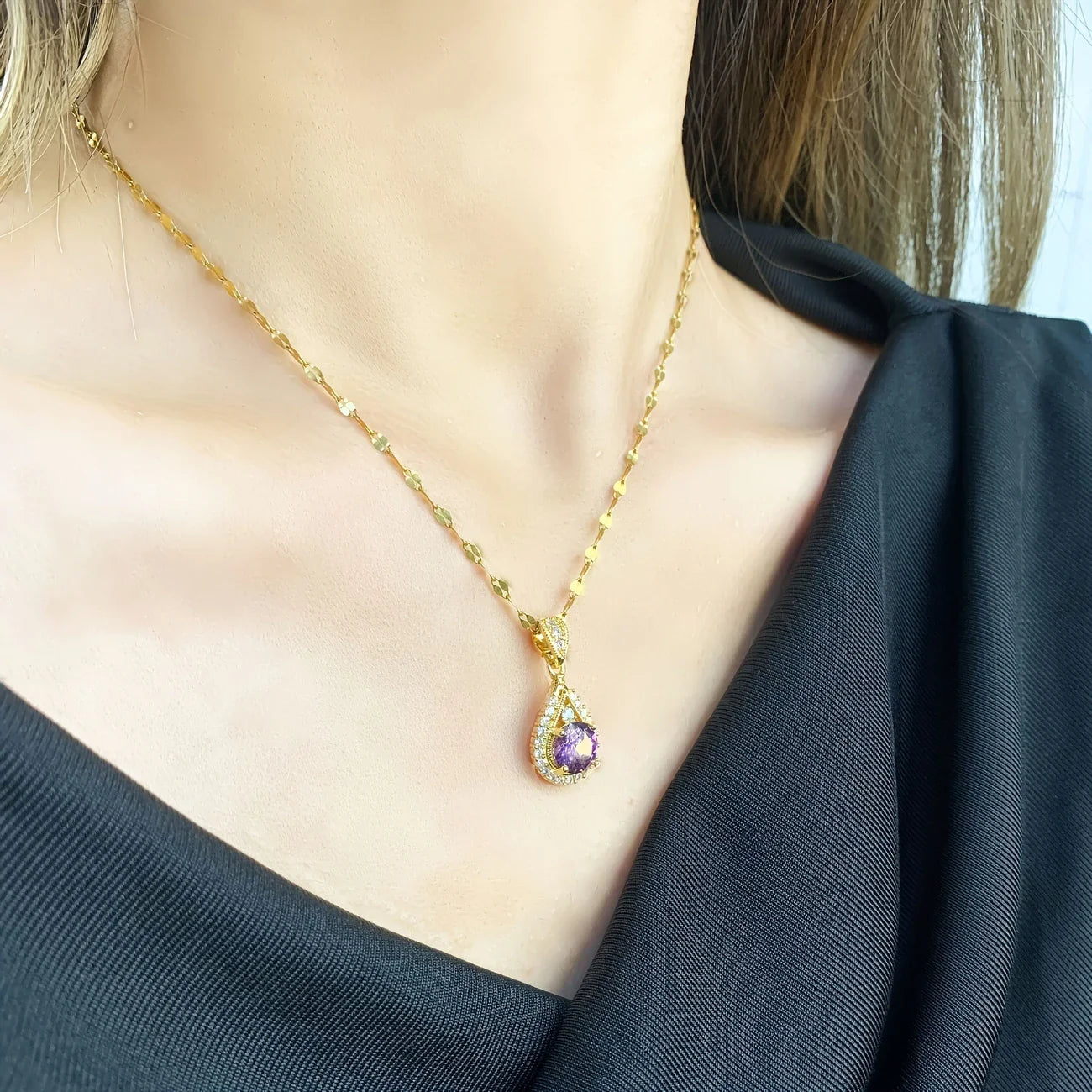 Dazzling Purple Droplet Pendant Necklace